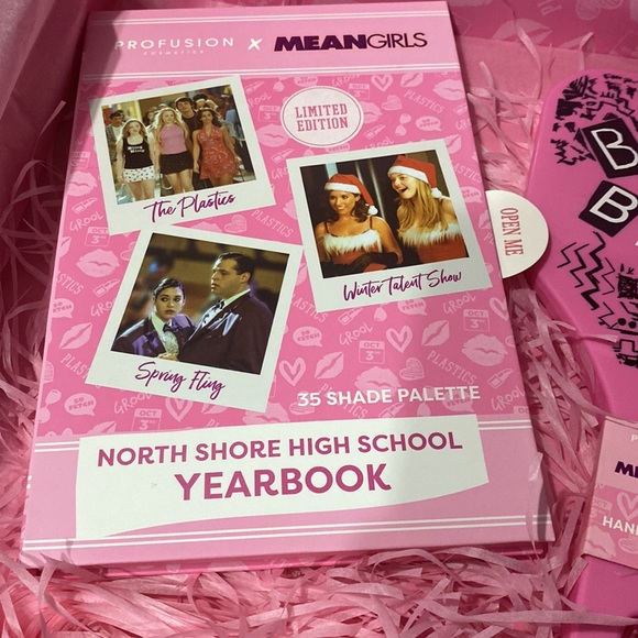 MeanGirls Makeup set New - Picture 3 of 9